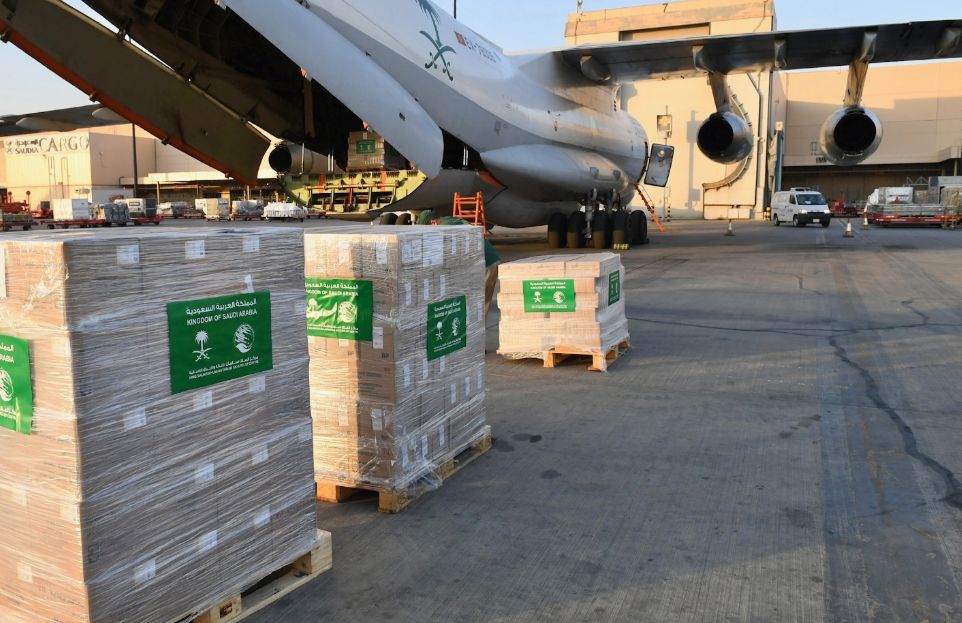 السعودية | مغادرة الطائرة الإغاثية السعودية الثالثة التي يسيّرها مركز الملك سلمان للإغاثة لمساعدة الشعب اللبناني