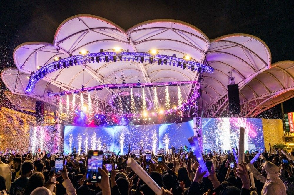 القرية العالمية تفتح أبوابها غداً.. شاهد العالم في دبي