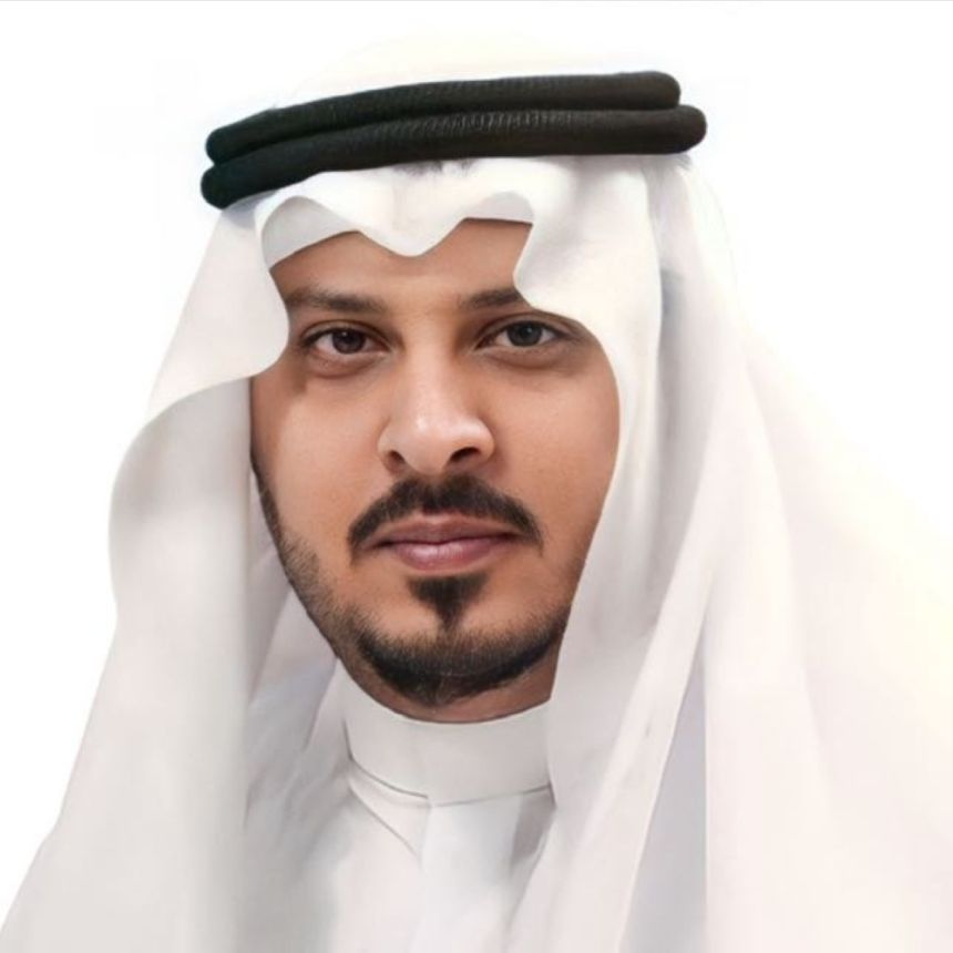 خبير يوضح أهمية الحذر واتباع إرشادات السلامة عند القيادة في الضباب