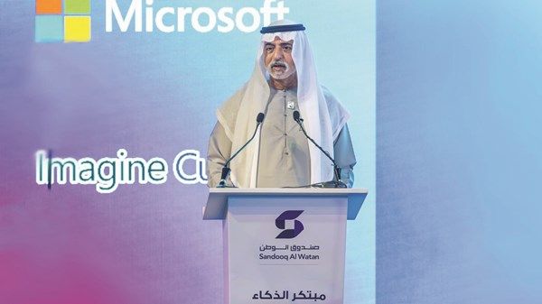 نهيان بن مبارك: القيادة حريصة على تمكين الإنسان