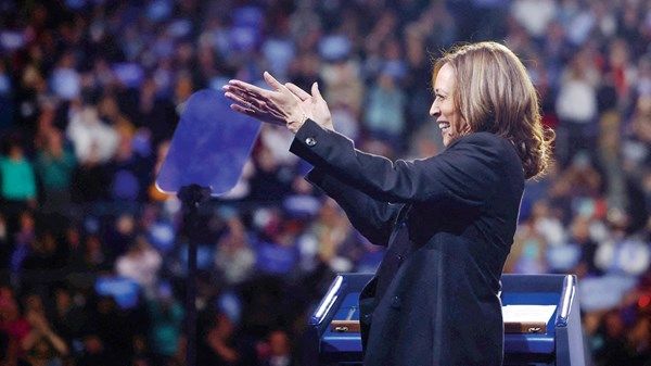 ظهور إعلامي مكثف لهاريس قبل الانتخابات