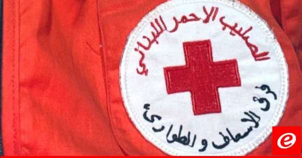 الصليب الأحمر: إصابة مسعفَين فؤ استهداف خلال عمليات إنقاذ إثر الغارة في جويّا