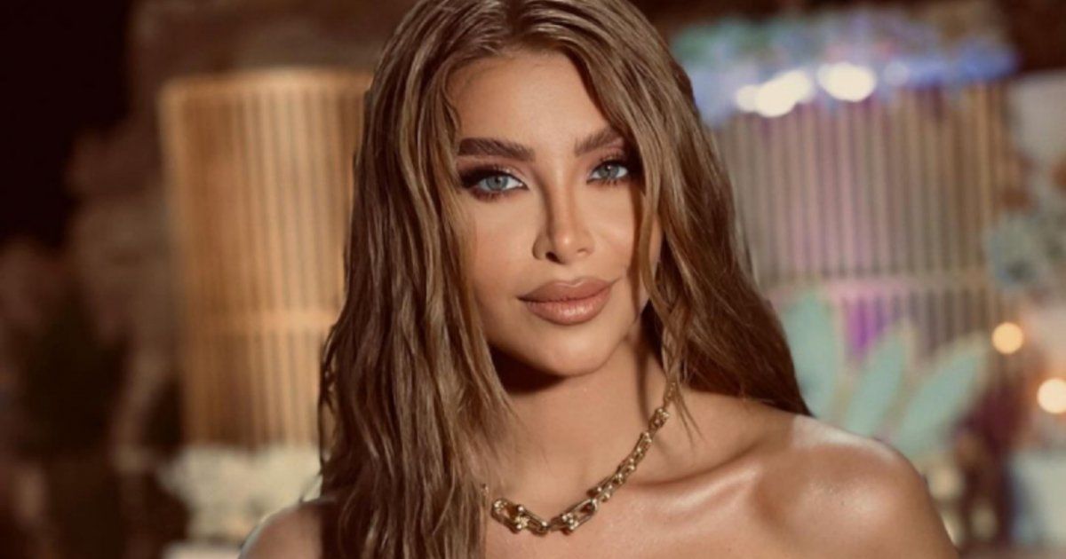 نور علي تطل كأميرات ديزني.. وهكذا نسقت فستانها