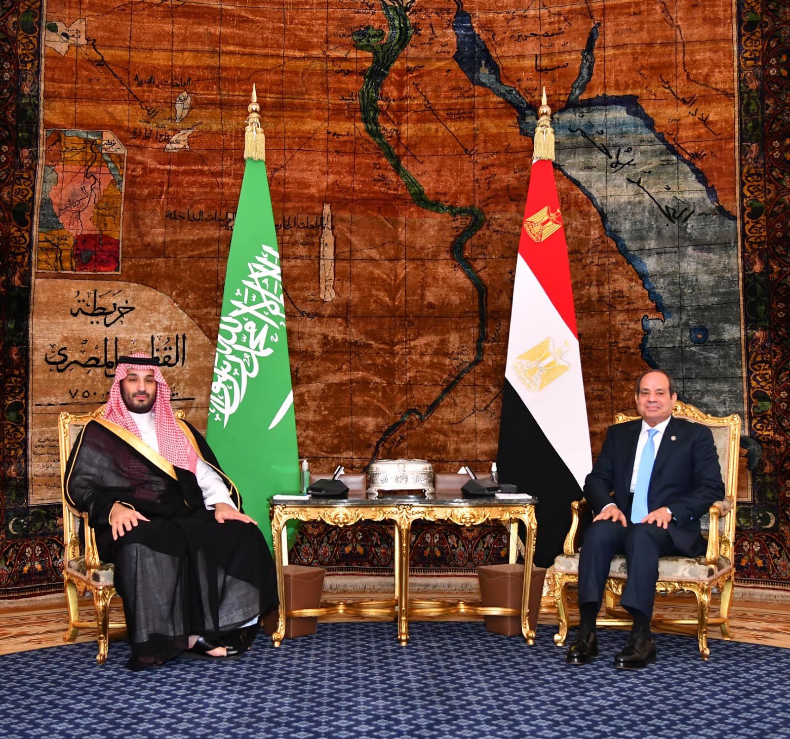 ولي العهد السعودي يبعث برقية شكر للرئيس السيسي إثر مغادرته القاهرة