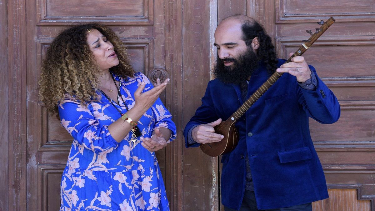 الامارات | مهرجان تنوير يعزف أنغام المحبة في صحراء مليحة