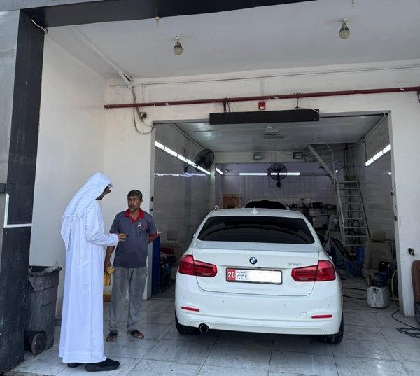 بلدية أبوظبي تنفذ حملة تفتيشية على ورش إصلاح وصيانة المركبات