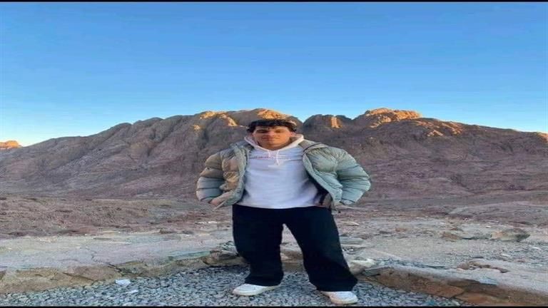 آمال "عمر" تنتهي في أول شهر جامعة.. حكاية مؤلمة من "أتوبيس الجلالة"(صور)