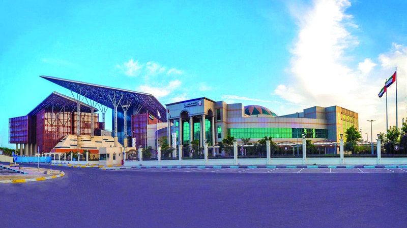 الامارات | اليمين الحاسمة تُعيد لامرأة 30 ألف درهم استولت عليها جارتها