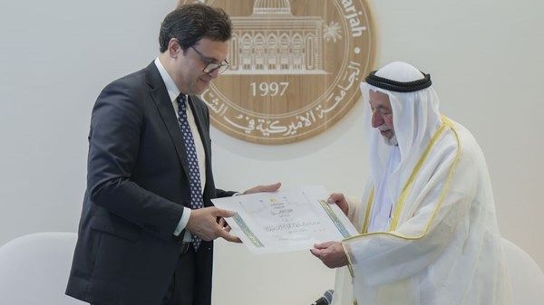 سلطان القاسمي يتسلم جائزة النيل للمبدعين العرب 2024