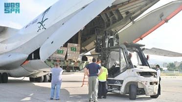 الخليج اليوم .. وصول الطائرة الإغاثية السعودية الخامسة إلى لبنان