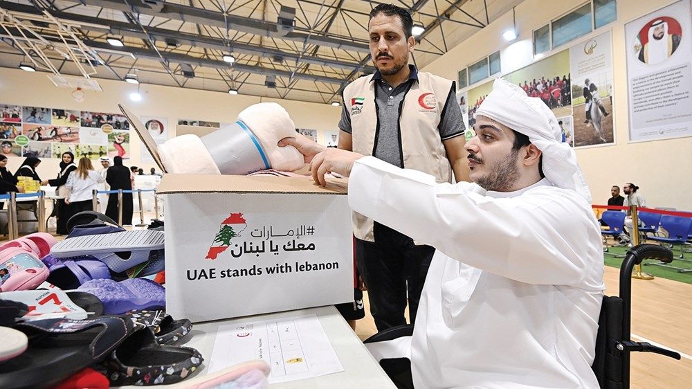 «الإمارات معك يا لبنان».. أصحاب الهمم وذووهم وكوادر «زايد العليا» ينظمون «تبرع»