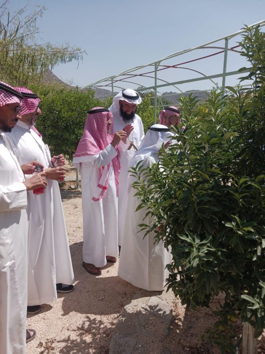 "بيئة مكة".. ورش ودورات تدريبية لتنمية مهارات المزارعين