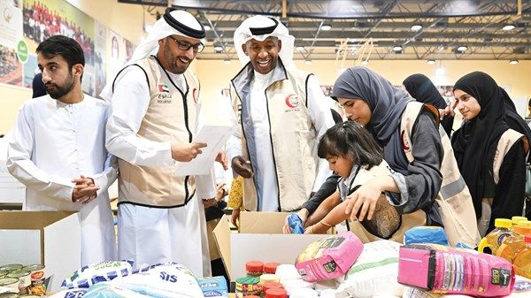 «الإمارات معك يا لبنان».. أصحاب الهمم وذووهم وكوادر «زايد العليا» ينظمون «تبرع»