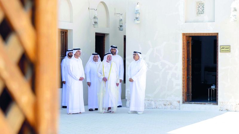 الامارات | سلطان القاسمي: لنُعِد للشعر مكانته