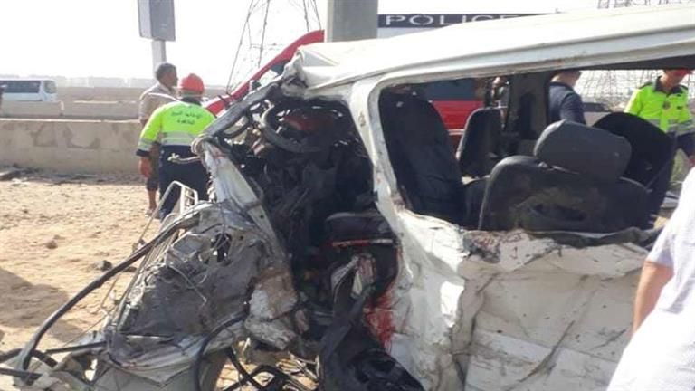 12 مصابا في انقلاب ميكروباص بطريق الفيوم