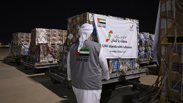 الإمارات تُرسل 3 طائرات مُحملة بـ 120 طناً من المساعدات دعماً للأشقاء اللبنانيين