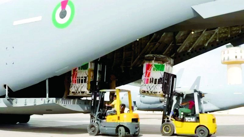 الامارات | الإمارات تُرسل 120 طناً من الإمدادات الإنسانية إلى اللبنانيين