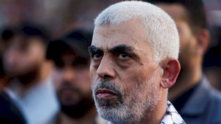 اسرائيل تحتفل: "السنوار إلى الجحيم" وتسأل.. أين أسرانا؟