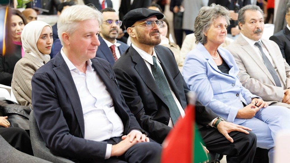 جمال السويدي يوقّع كتاب «صاحب السمو الشيخ محمد بن زايد آل نهيان.. إضاءات في مسيرة رجل الإنسانية» بمعرض فرانكفورت الدولي