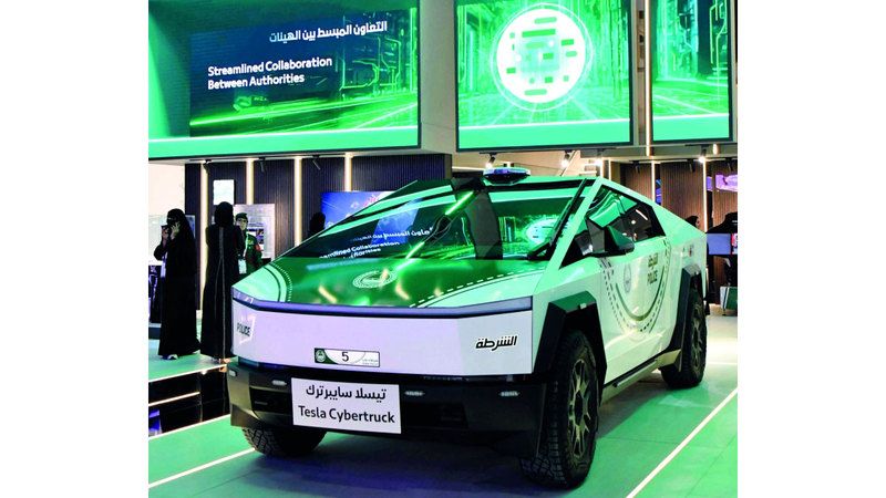 الامارات | مراكز شرطة دبي الذكية تنطلق إلى العالمية
