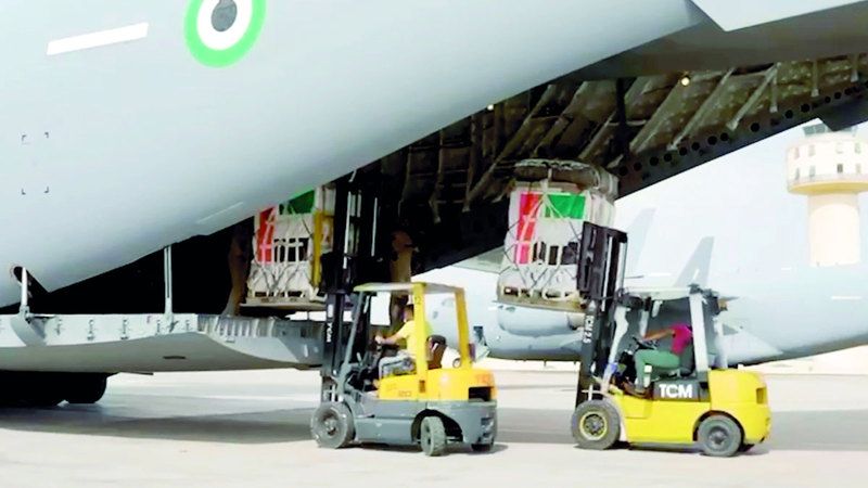 الامارات | «طيور الخير» تنشر الأمل والعطاء في سماء قطاع غزة