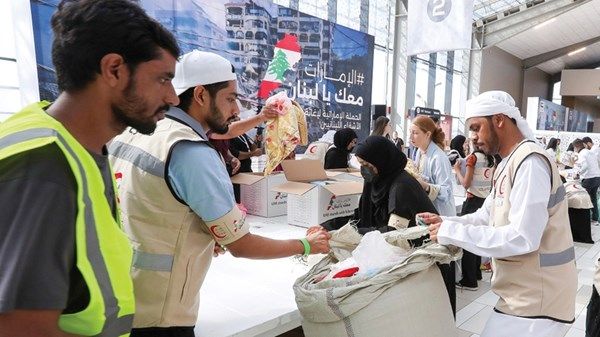 اليوم.. تجميع وتجهيز إمدادات إغاثية للبنان بالشارقة