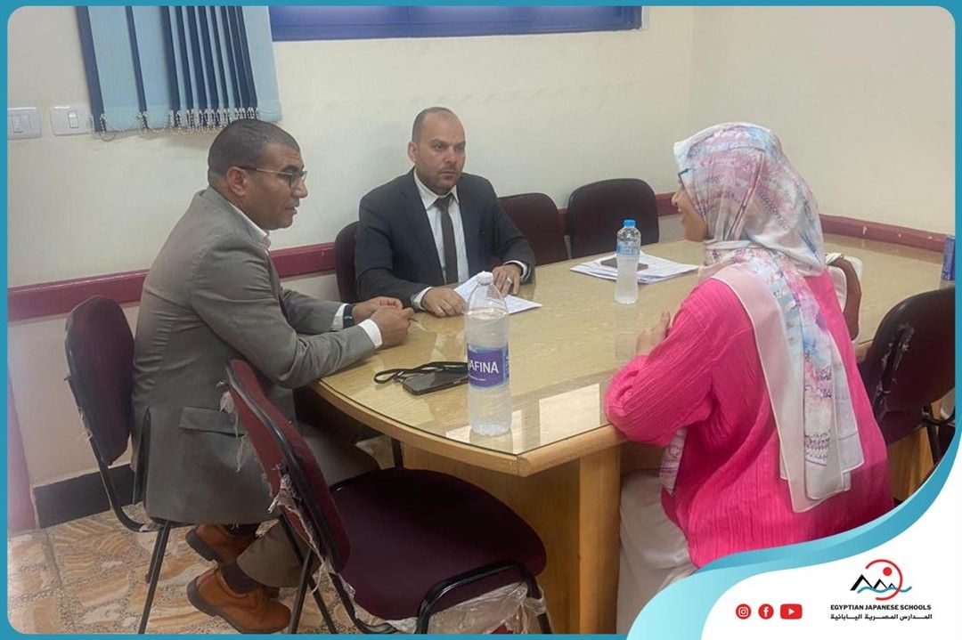 وحدة المدارس المصرية اليابانية تعقد مقابلات للمعلمين المتقدمين للعمل.. صور