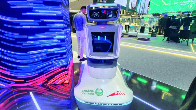 الامارات | «طرق دبي» ترصد تجاوزات وسائل التنقل المرن بـ «روبوت ذكي»