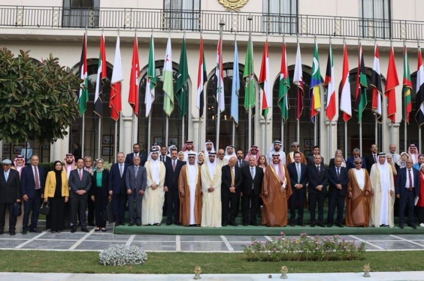 تكريم مركز الوثائق والمحفوظات في احتفالية يوم الوثيقة بالقاهرة