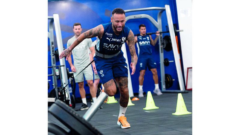 الامارات | «متلازمة نيمار» وراء إخفاء مقر بعثة الهلال في العين