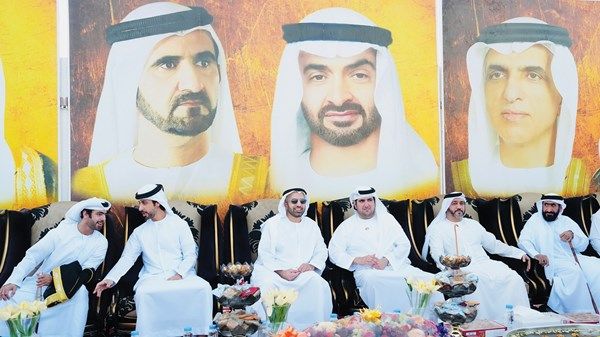 ولي عهد رأس الخيمة يحضر أفراح الشحي والعليلي