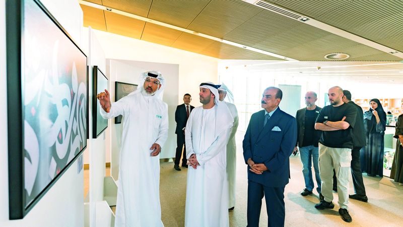 الامارات | 30 عدسة ترصد جمال الخط «بين الحروف والضوء»