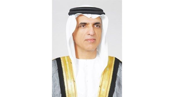 حاكم رأس الخيمة يعزي ملك البحرين في وفاة الشيخ حمود بن عبدالله