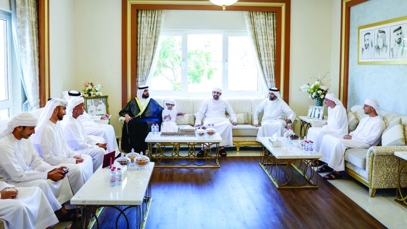 الامارات | حمدان بن محمد وأحمد بن محمد يحضران أفراح الحميري والمنصوري