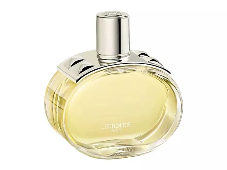 7 عطور منعشة مفضّلة لدينا للخريف: مثالية للباحثات عن رائحة مميزة جديدة