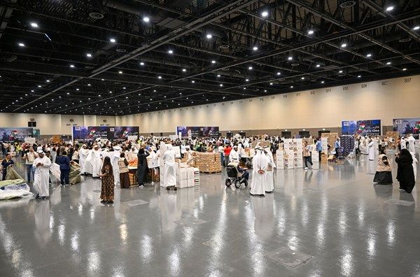 "الإمارات معك يا لبنان" بمدينة "إكسبو دبي" تجمع 250 طناً من المواد الإغاثية في المرة الثانية