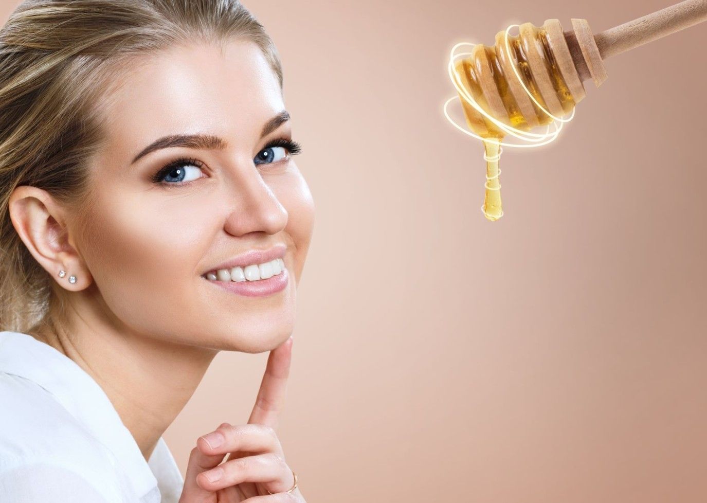 خلطات طبيعية للوجه بالعسل... بشرة شابة لا يهزمها التقدم في السن