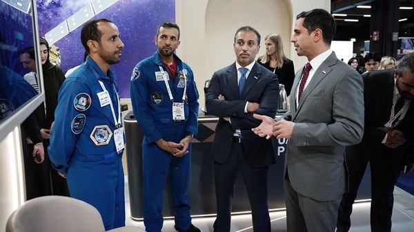 الإمارات تعرض أهم المشاريع والإنجازات الوطنية الفضائية بإيطاليا