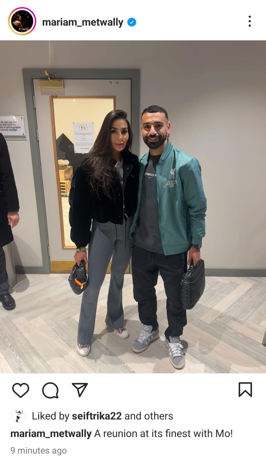 مريم متولي لاعبة الاسكواش تؤازر محمد صلاح فى آنفيلد والفرعون يرد التحية