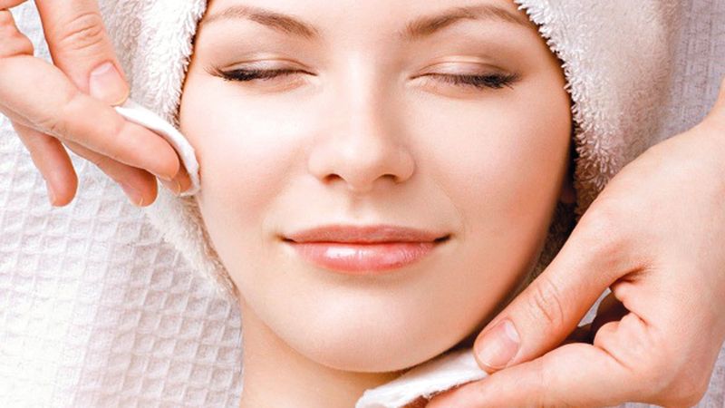 الامارات | خطأ شائع في روتين العناية بالبشرة