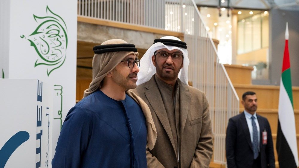 رئيس الدولة والرئيس الروسي يفتتحان مركز الشيخة فاطمة بنت مبارك للتعليم في مدرسة بريماكوف