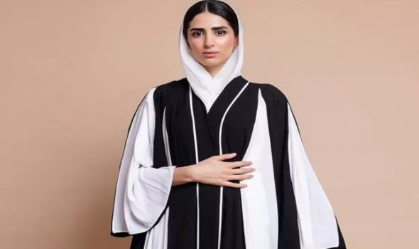 أبرز صيحات العبايات الخليجية لموسم شتاء 2024