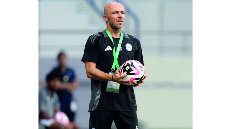 الامارات | شرودر: هدفي بناء «عميد» يلعب كرة قدم حقيقية