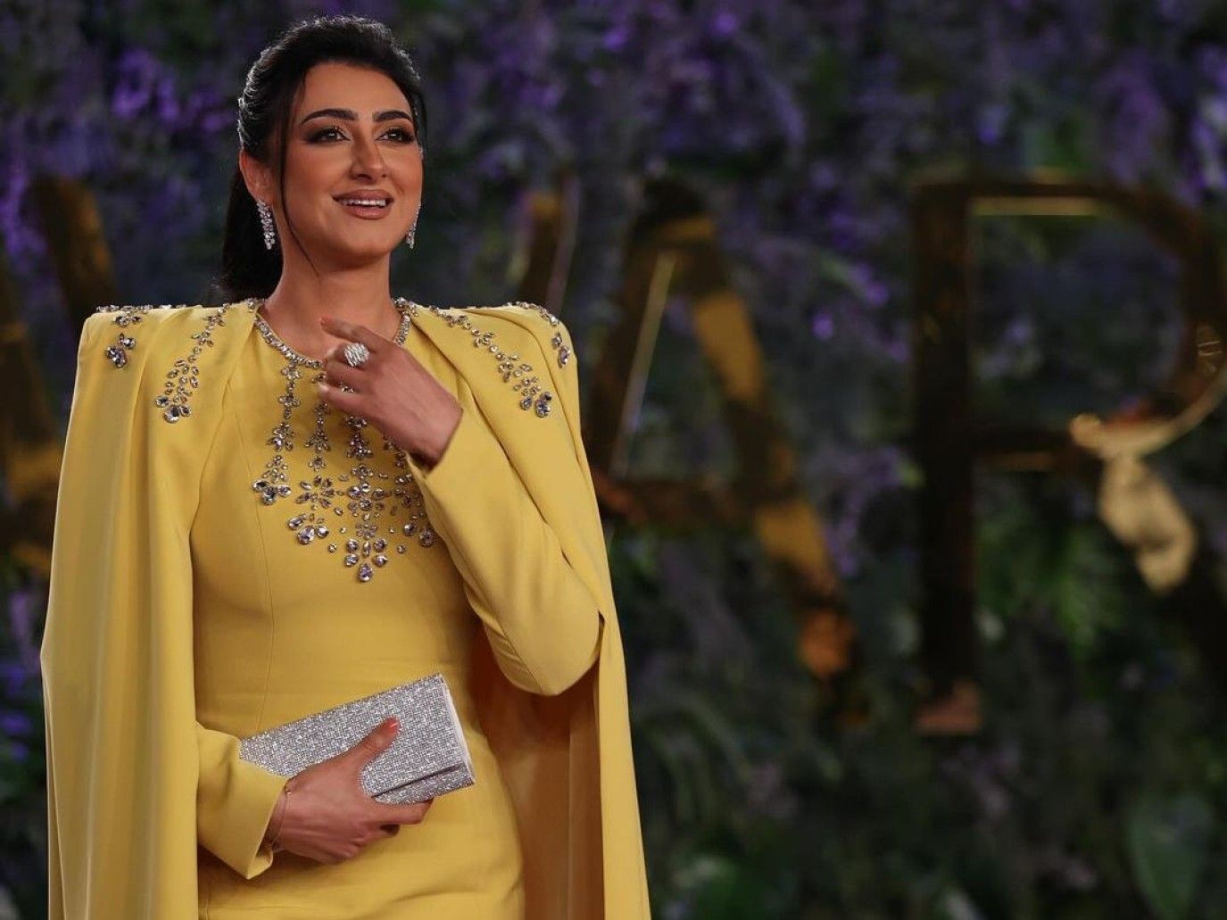 هيفاء حسين في يوم ميلادها.. إطلالات جمالية ناعمة تُلهم المرأة الخليجية