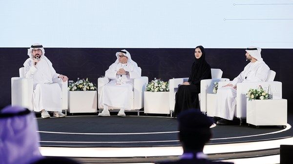 الجلسة الأولى لـ«منتدى الاتحاد»: الإمارات.. ريادة عالمية في الذكاء الاصطناعي