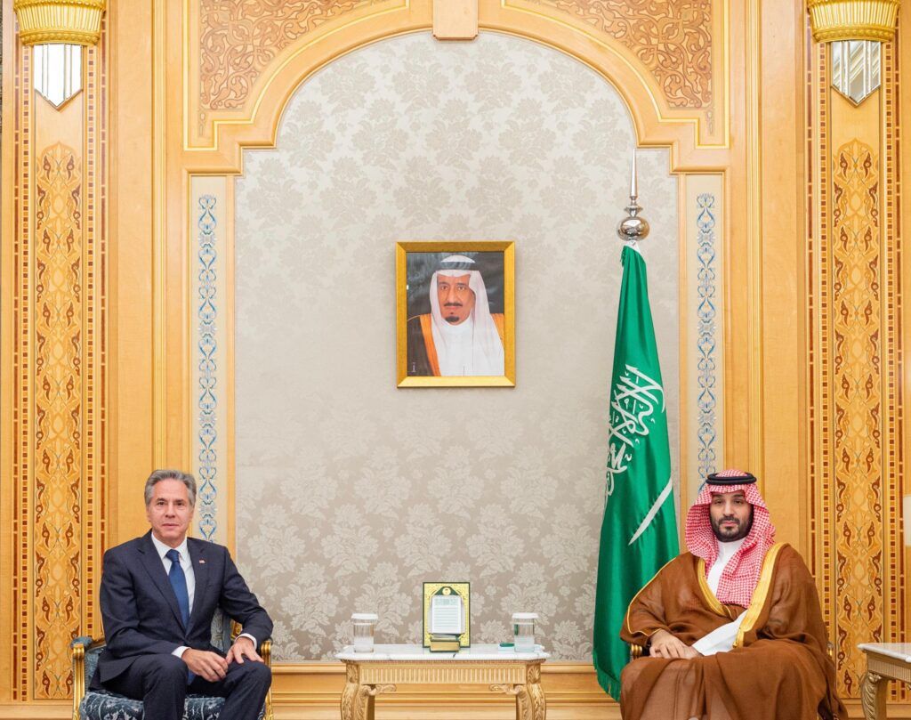 السعودية | ولي العهد يستقبل وزير الخارجية الأمريكي