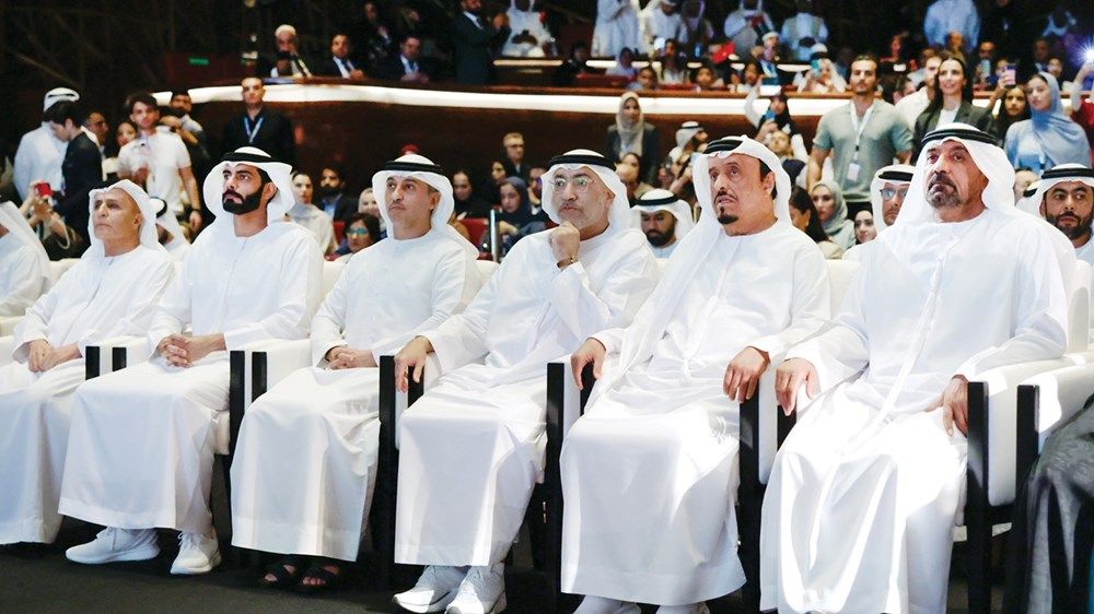 محمد بن راشد: سعيد بشغف هذا الجيل العربي بالمعرفة والقراءة