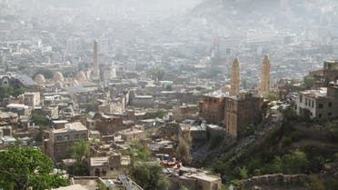 الخليج اليوم .. تعز.. إصابة طالبين بقصف حوثي على مدرسة