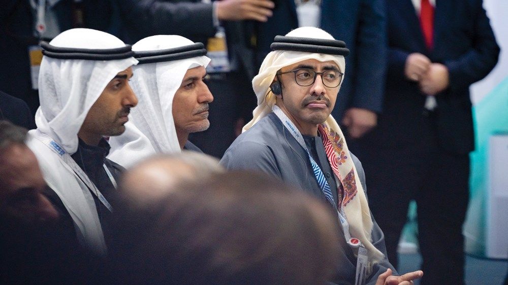 رئيس الدولة: الإمارات تدعم التنمية والسلام إقليمياً ودولياً