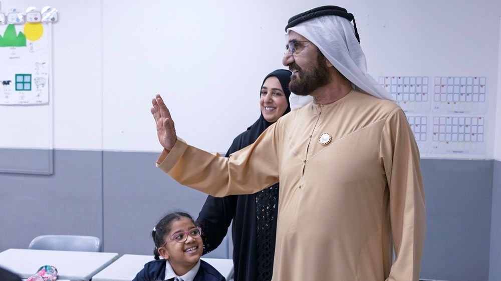 محمد بن راشد: من المدرسة تبدأ مسيرة التطوير.. وبالعلم نصنع أجيالاً تتحدى المستحيل
